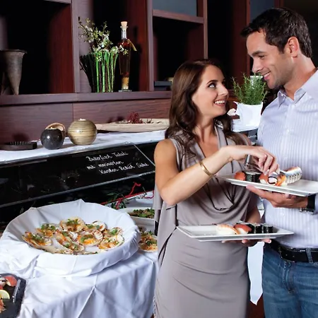 Linsberg Hotel, & Therme - Adults Only 4*