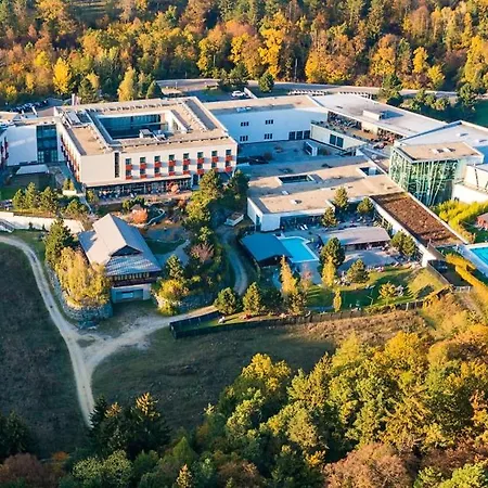 Hotel Linsberg Hotel, & Therme - Adults Only 4*