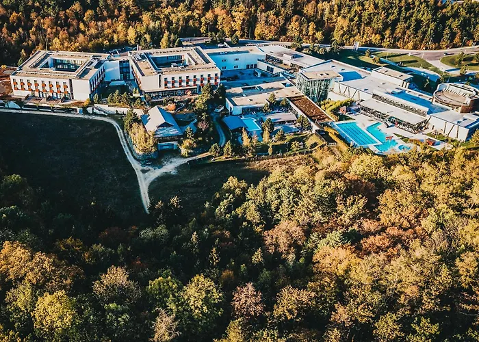 Linsberg Hotel, & Therme - Adults Only 4* Bad Erlach