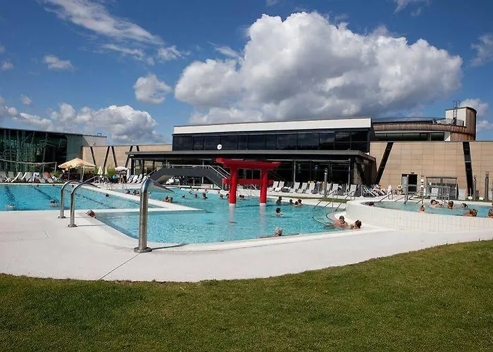 Linsberg Hotel, & Therme - Adults Only 4* Bad Erlach